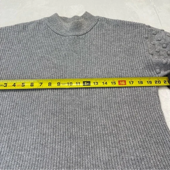 VINCE CAMUTO WOMENS KNIT SWEATER, SIZE LARGE. GRAY. - Picture 5 of 6